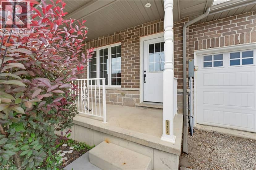 97 MACNEIL Court — photo 3 of 33