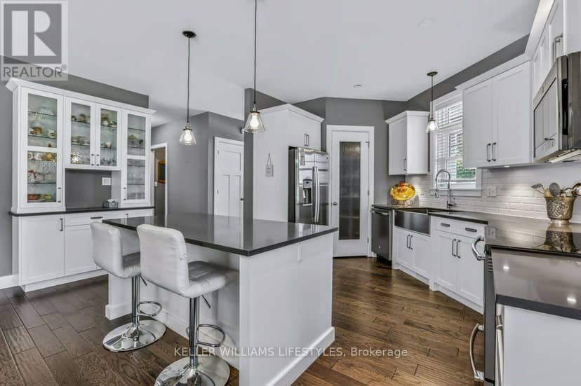 51 Deerfield Road — photo 10 of 40