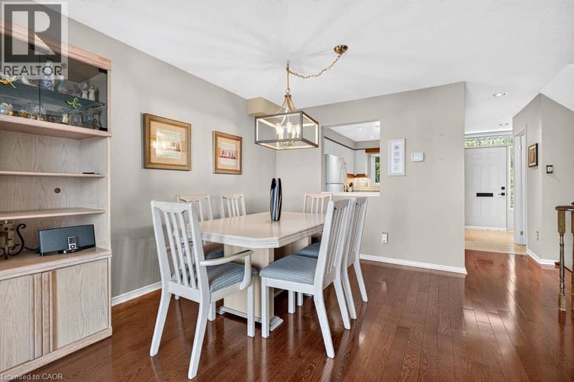 2136 OLD LAKESHORE Road Unit# 8 — photo 10 of 40