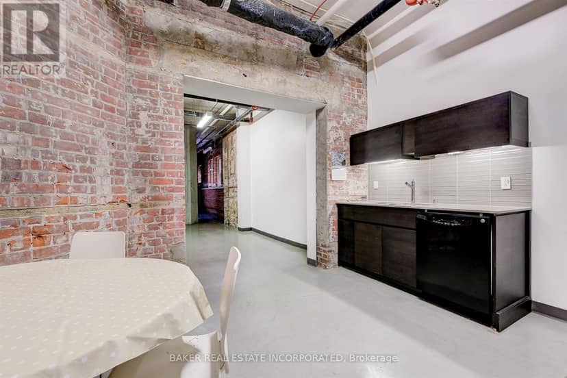 107 - 152 Annette Street — photo 30 of 34