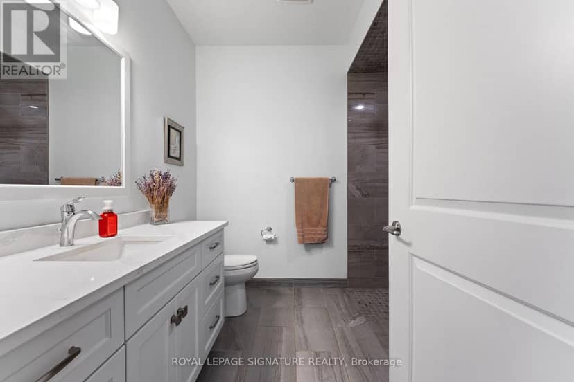 61 - 375 Mitchell Road S — photo 14 of 30
