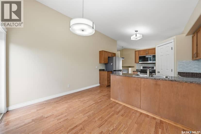 110 Bennion CRESCENT — photo 17 of 40