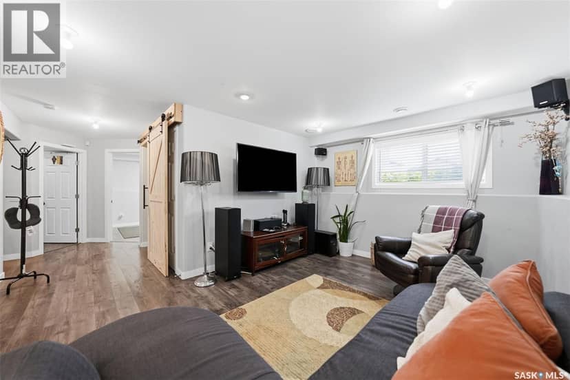 110 Bennion CRESCENT — photo 29 of 40