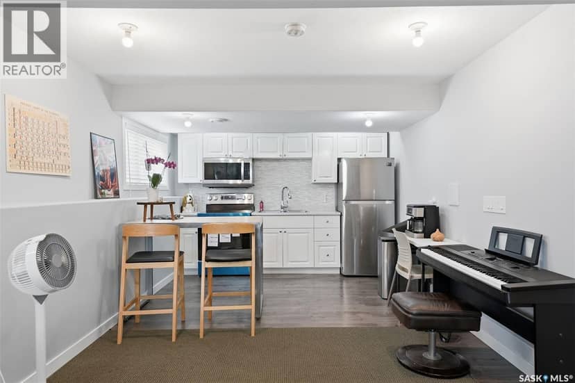 110 Bennion CRESCENT — photo 31 of 40