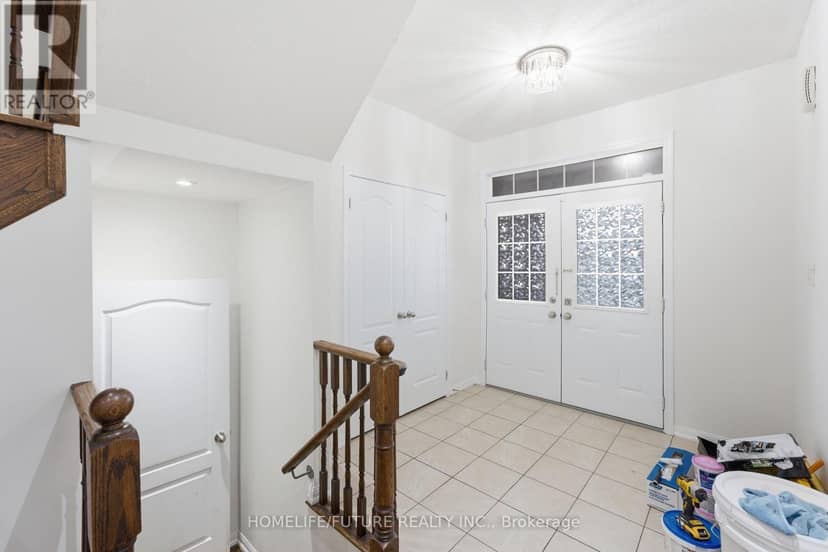 7 Beverton Crescent — photo 4 of 40