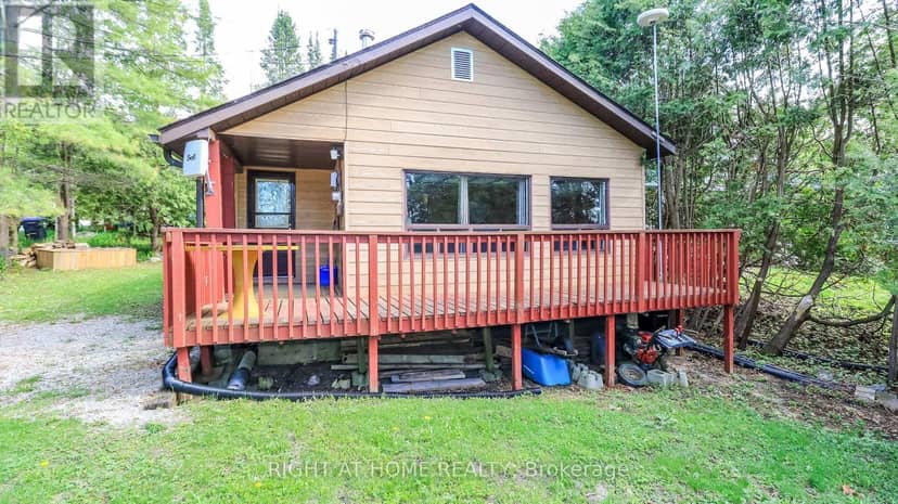 300 Albin Road, Tay, photo 2