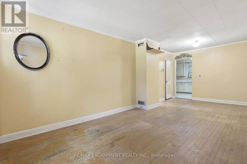152 Commercial Street — photo 18 of 38