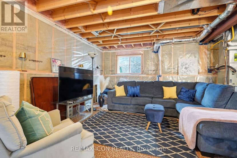 146 Jacob Street W — photo 22 of 40