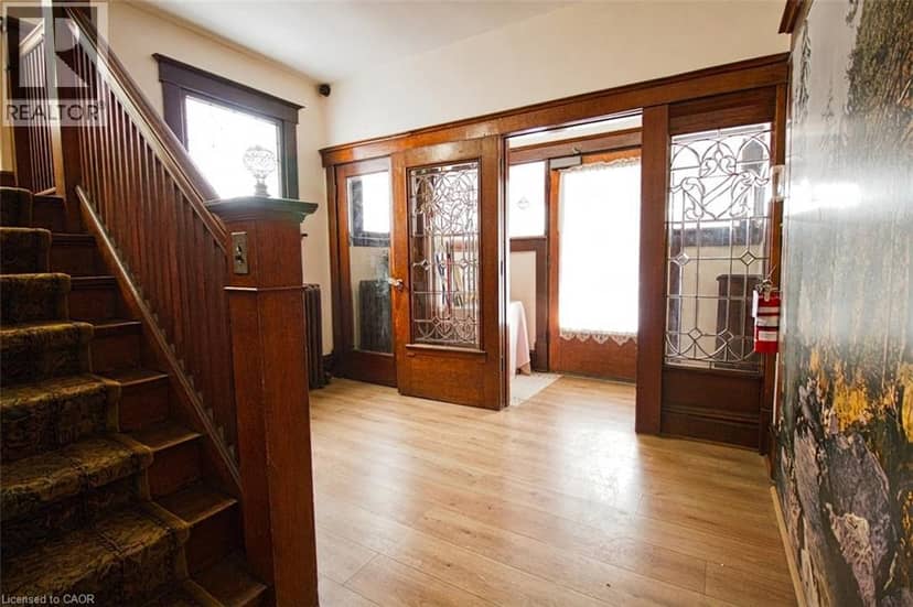 22 BLAKE Street — photo 9 of 40