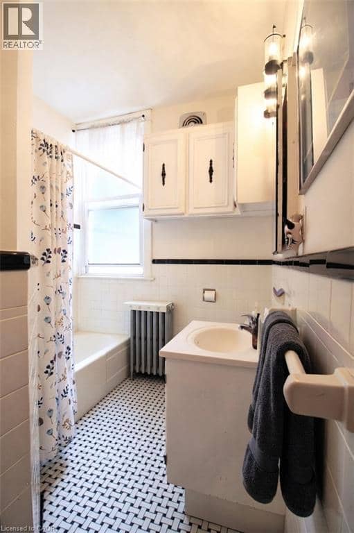 22 BLAKE Street — photo 16 of 40