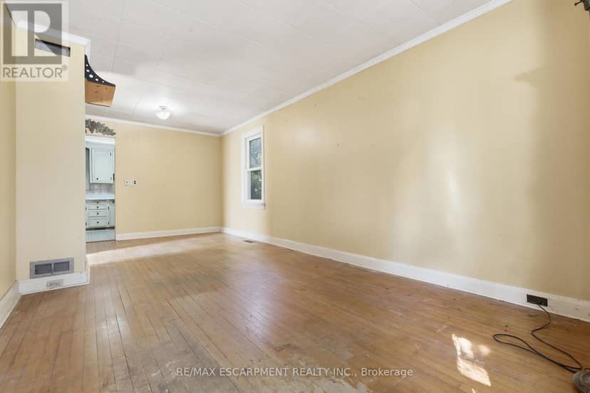 152 Commercial Street — photo 27 of 38