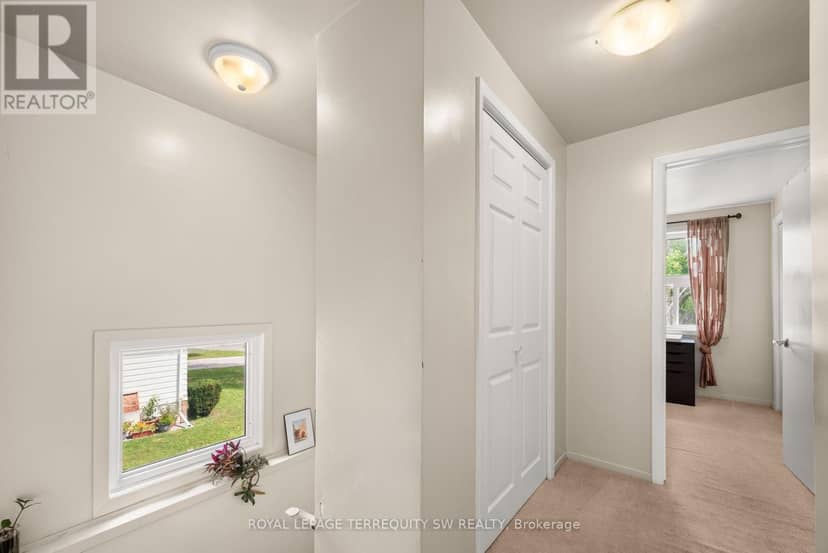 46 Northlin Park Road — photo 10 of 27