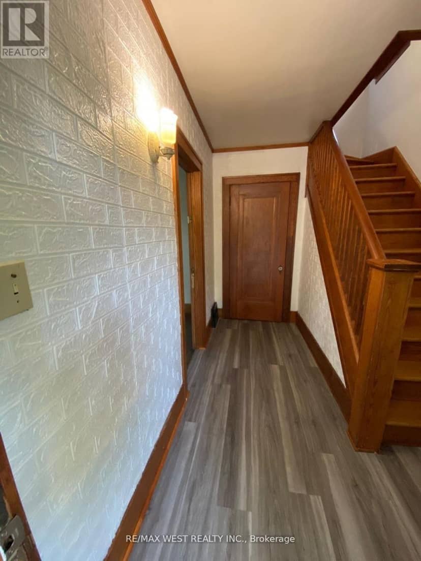 959 Westminster Boulevard — photo 27 of 33