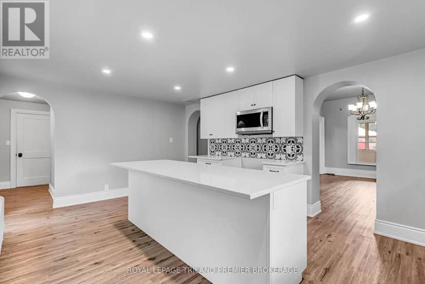 180 Alma Street — photo 15 of 38