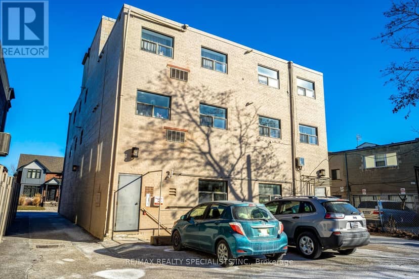 6 Brant Avenue — photo 34 of 39