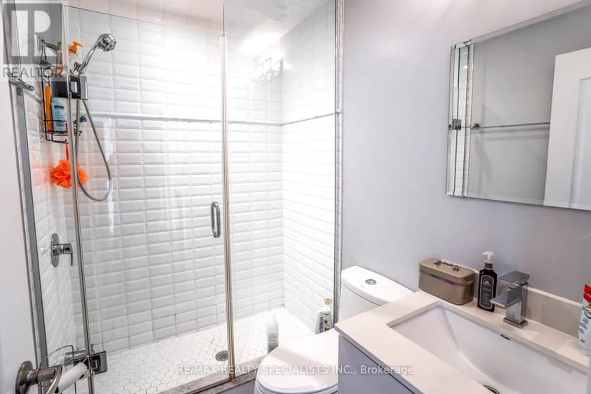 6 Brant Avenue — photo 17 of 39