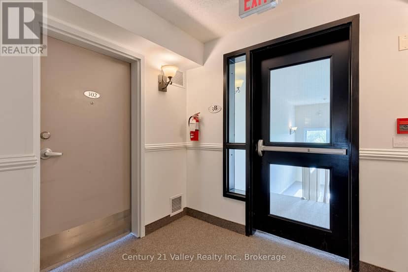 302 - 16 Sheffield Street, Arnprior, photo 4