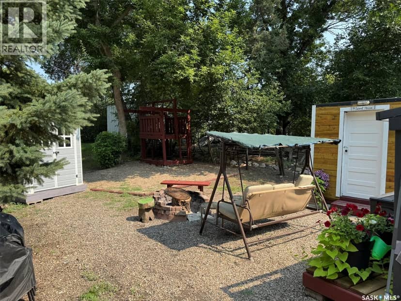 2 Grove LANE — photo 16 of 19
