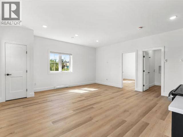 1-1702 Centennial Street — photo 10 of 14