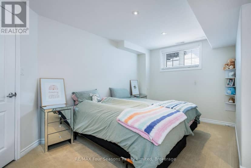 64 Waterview Road — photo 18 of 40