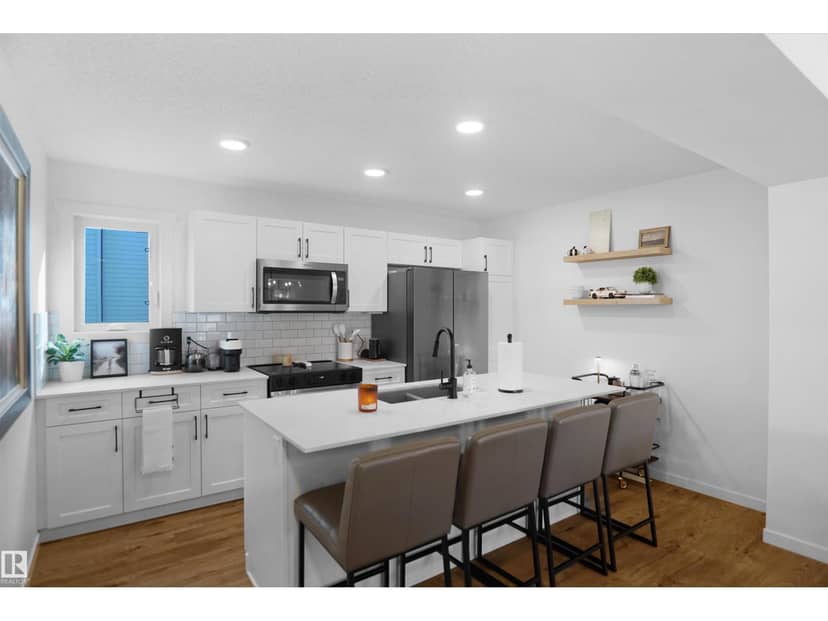 #29 1025 Secord Pm NW — photo 13 of 33
