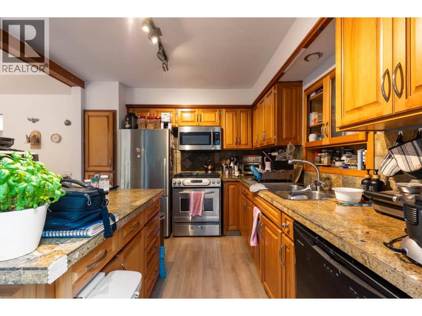1209 RIDGE COURT, Coquitlam, photo 6