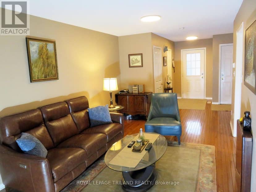 25 - 505 Proudfoot Lane, London North, photo 6