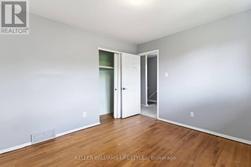 129 Culver Crescent — photo 24 of 38