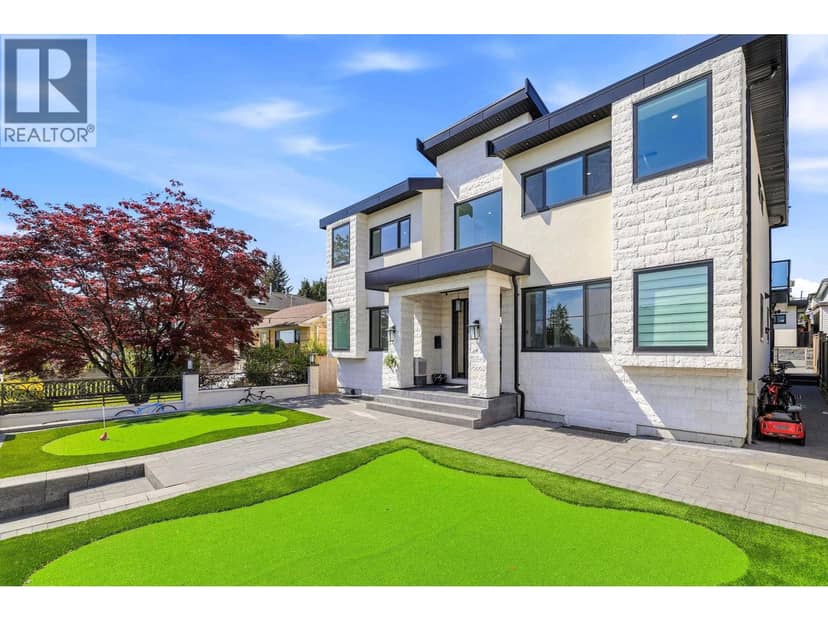 8061 11TH AVENUE, Burnaby, photo 2