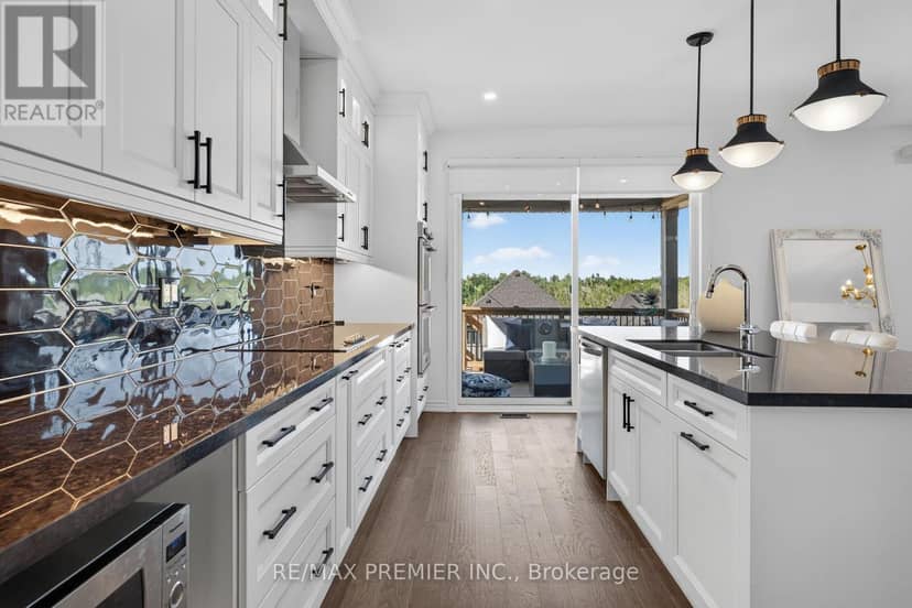 3020 Sierra Drive — photo 9 of 40