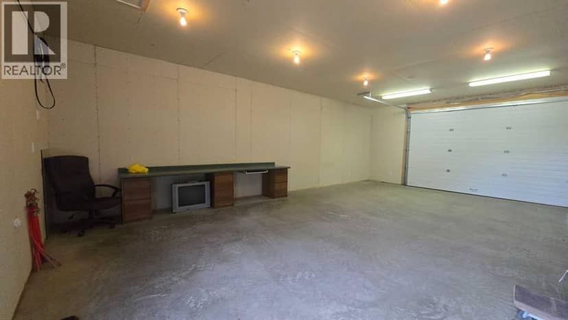 Lot 11A, Block 7 Plan 9123328 — photo 10 of 17