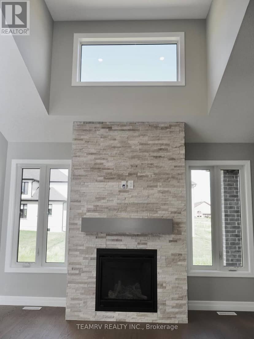 17 Darrow Drive — photo 8 of 29