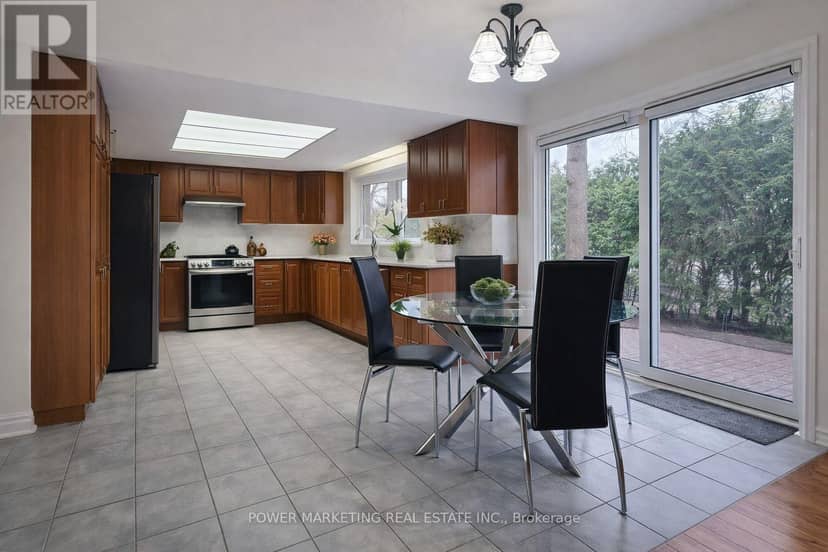 29 Taj Court — photo 12 of 40
