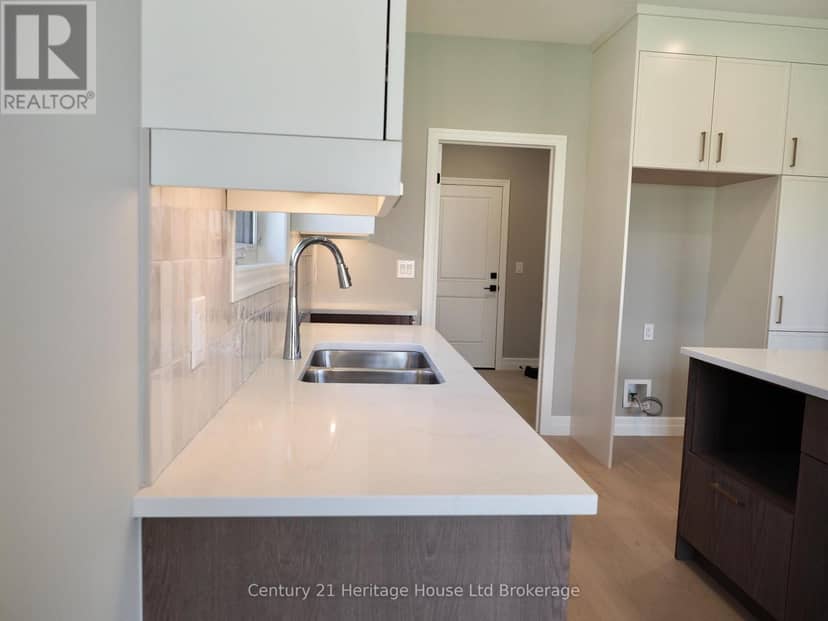 28 Sycamore Drive, Tillsonburg, photo 8