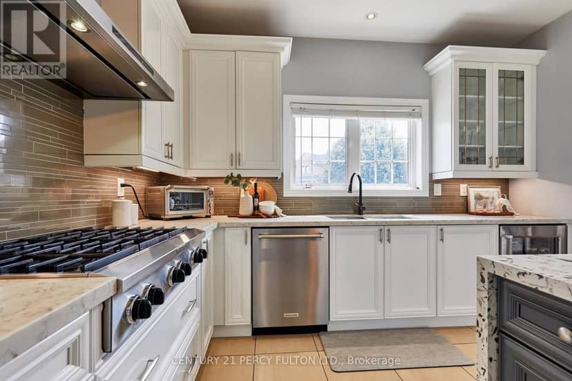 8 Mackeller Court — photo 15 of 40