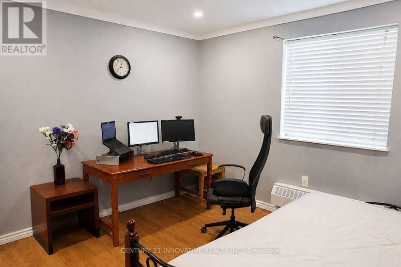101 - 936 Glen Street — photo 19 of 28