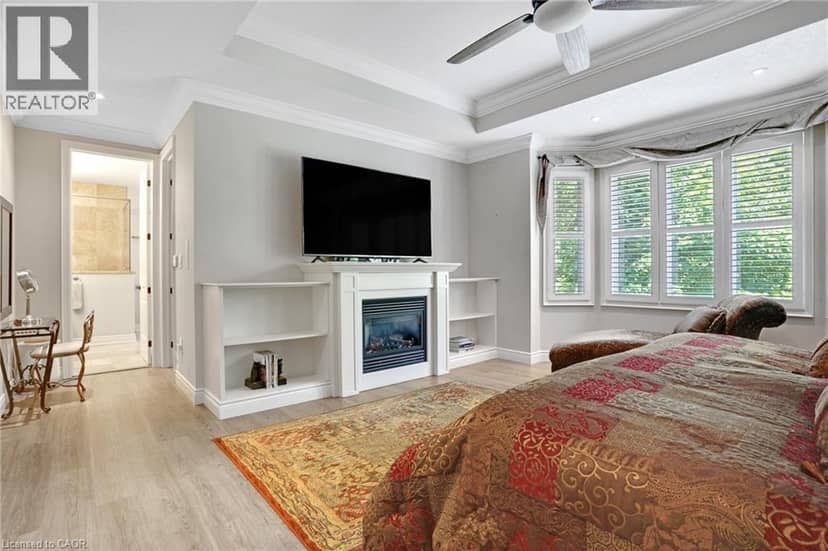 258 EDGEWATER Crescent Unit# 8 — photo 31 of 40