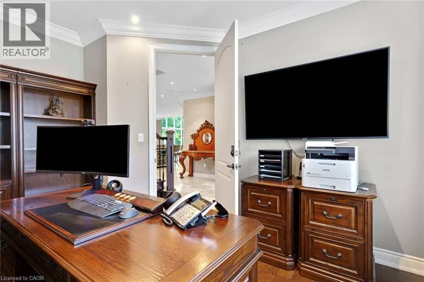 258 EDGEWATER Crescent Unit# 8 — photo 7 of 40
