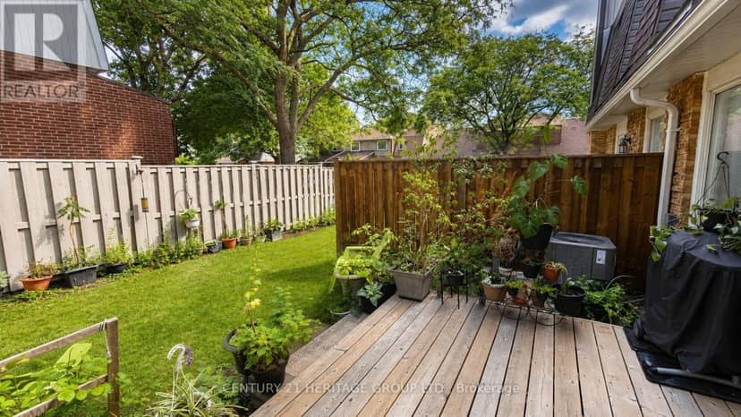 27 Dunkeld Way — photo 36 of 40
