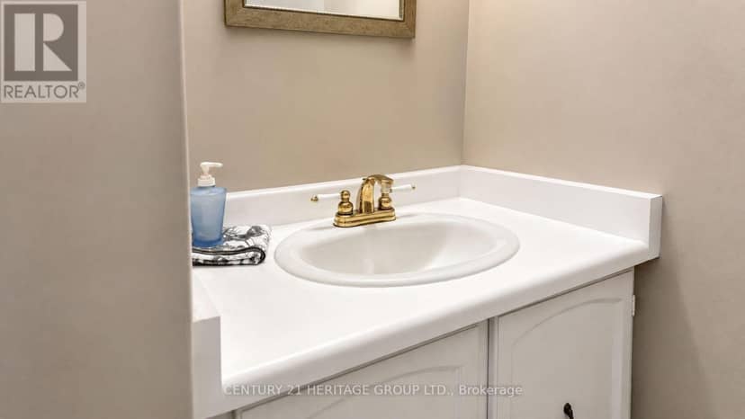 27 Dunkeld Way — photo 19 of 40