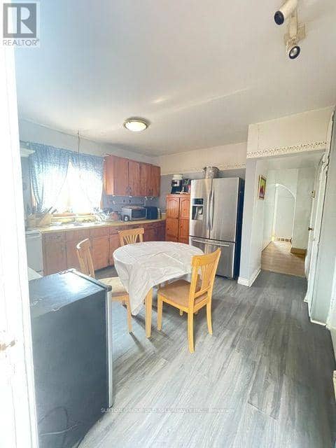 19 Cardell Avenue — photo 14 of 28