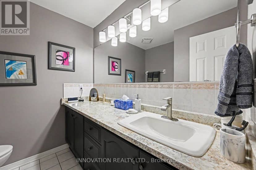 4372 Armitage Avenue W — photo 36 of 40
