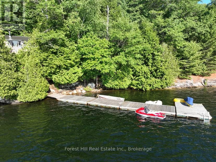 10689 Kawagama Lake Wao, Algonquin Highlands