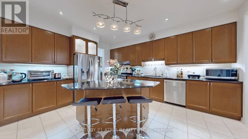 69 Diamond Jubilee Drive — photo 12 of 39