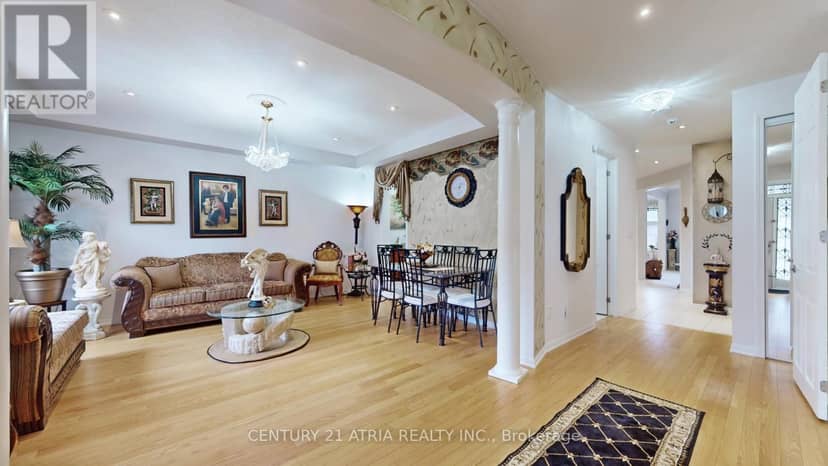69 Diamond Jubilee Drive — photo 16 of 39