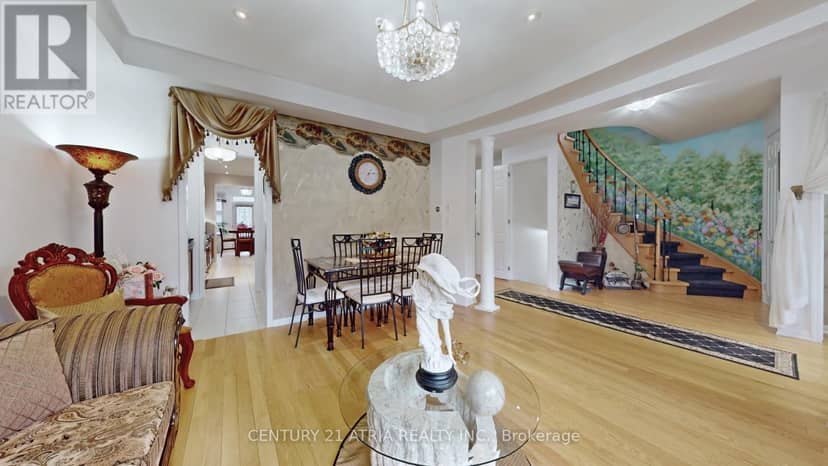 69 Diamond Jubilee Drive — photo 5 of 39