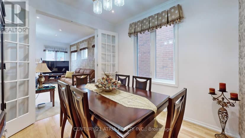 69 Diamond Jubilee Drive — photo 9 of 39