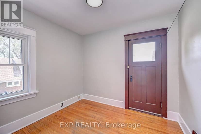147 Courtland Avenue E — photo 30 of 40