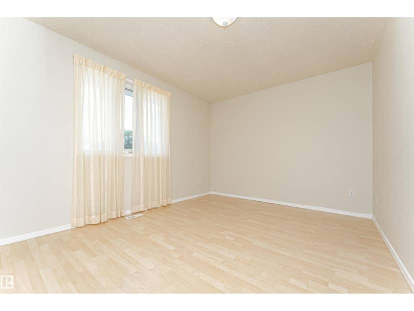 12241 93 ST NW — photo 38 of 40