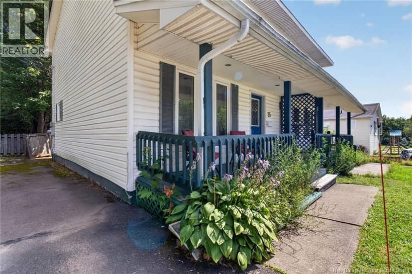 35 Monaghan Drive — photo 3 of 39